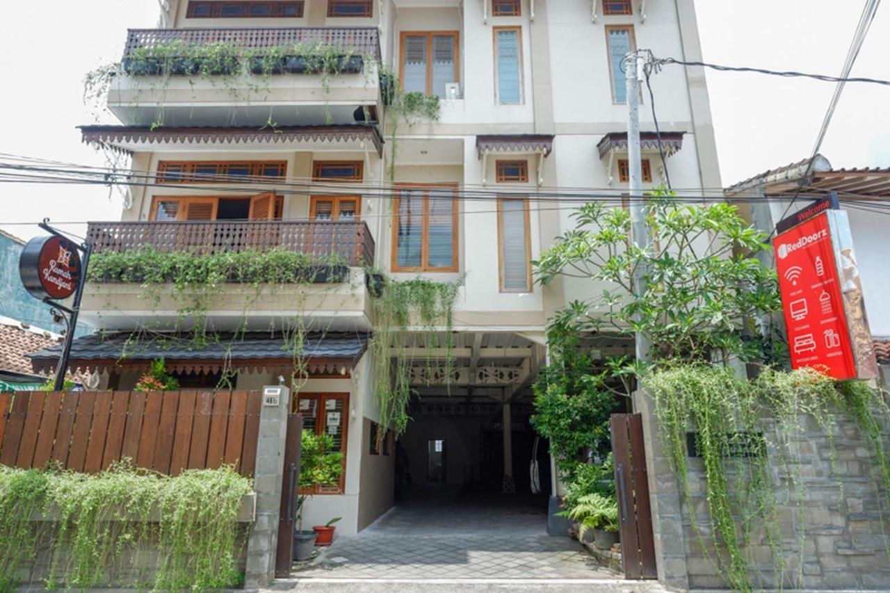 Urbanview Rumah Kandjani Yogyakarta Kejayan Exterior foto
