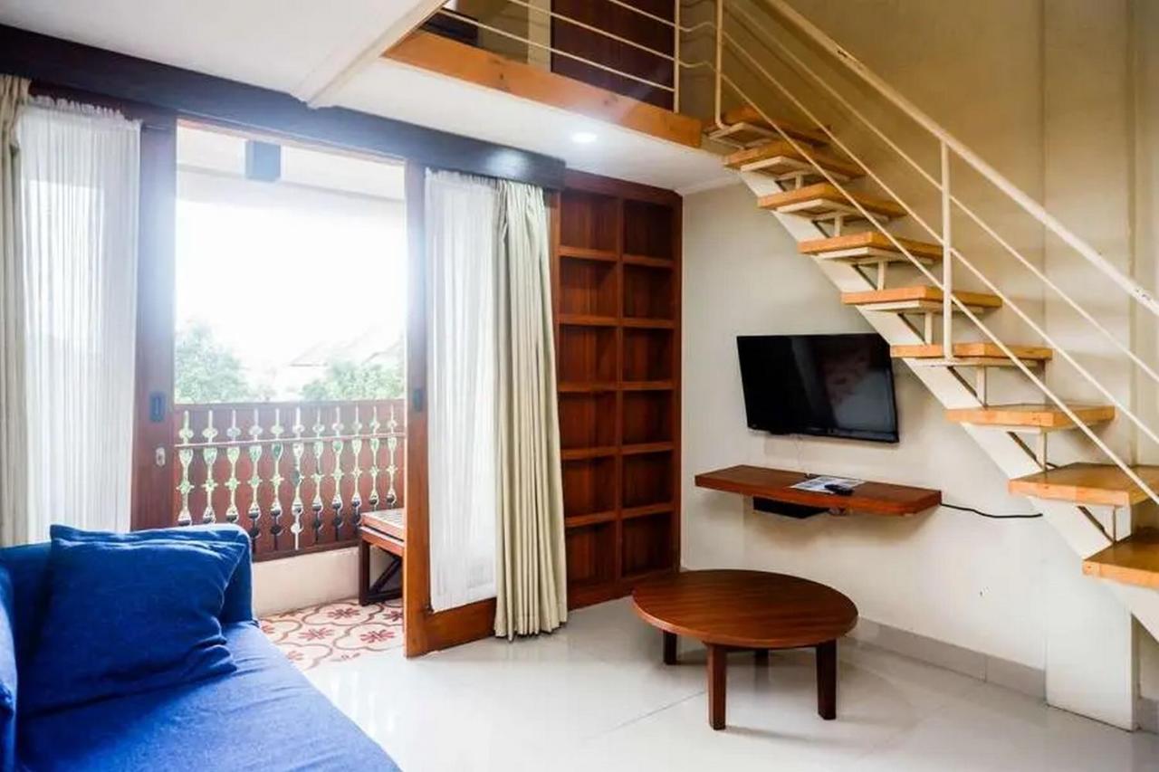 Urbanview Rumah Kandjani Yogyakarta Kejayan Exterior foto